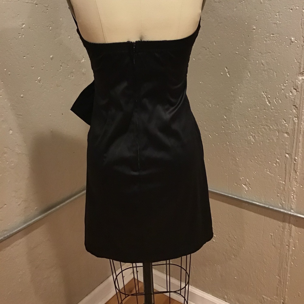 LBD w/Pockets - Picture 3 of 5